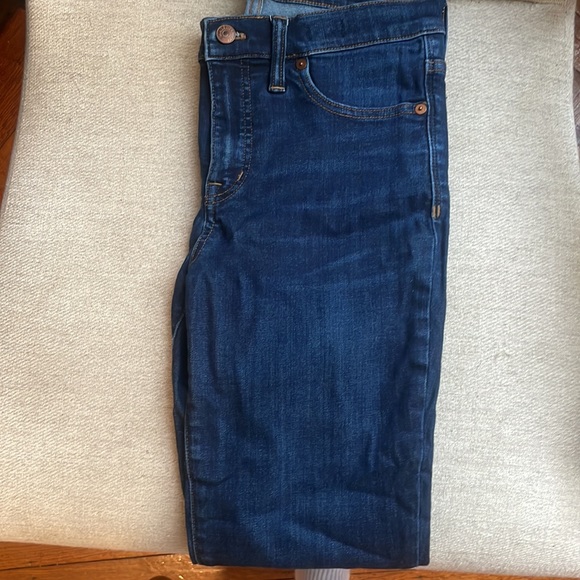 Madewell 9” High Rise Skinny Jeans - Picture 8 of 8